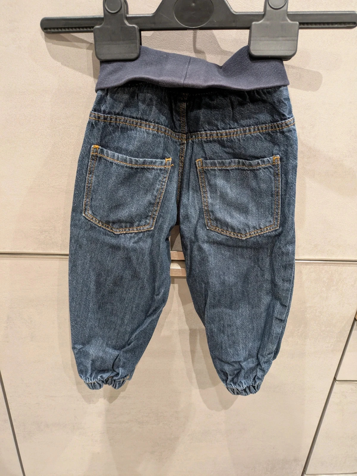 Calças jeans tamanho 92 cm – photo 2